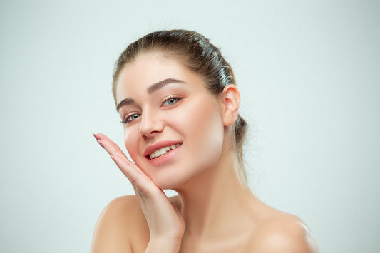 8 Skin Tips to Stop the Clock Against Early Skin Ageing!